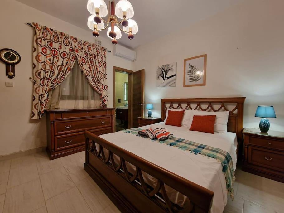 City Center Properties - Modern Two Bedroom Apartment With A Hot Tub And Amazing Location St. Paul's Bay Ngoại thất bức ảnh